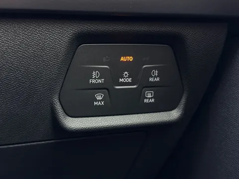  CUPRA Leon 1.5 eTSI Shadow Edition DSG Euro 6 (s/s) 5dr Thumbnail #35