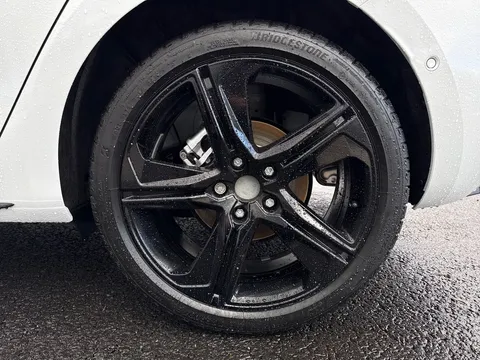  SEAT Leon 1.5 eTSI MHEV FR Black Edition DSG Euro 6 (s/s) 5dr Thumbnail #7