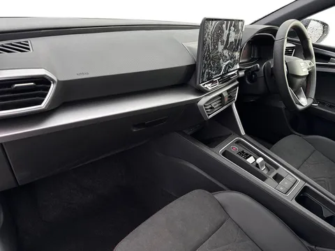  SEAT Leon 1.5 eTSI MHEV FR Black Edition DSG Euro 6 (s/s) 5dr Thumbnail #9