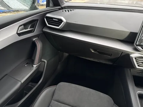  SEAT Leon 1.5 eTSI MHEV FR Black Edition DSG Euro 6 (s/s) 5dr Thumbnail #15