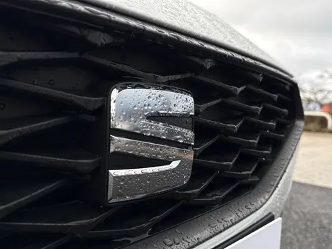  SEAT Leon 1.5 eTSI MHEV FR Black Edition DSG Euro 6 (s/s) 5dr Thumbnail #29