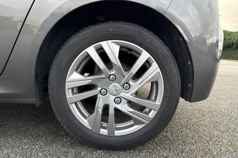 MF20FYA PEUGEOT 208 1.2 PureTech Active Euro 6 (s/s) 5dr Thumbnail #14