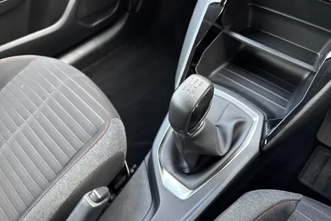 MF20FYA PEUGEOT 208 1.2 PureTech Active Euro 6 (s/s) 5dr Thumbnail #24