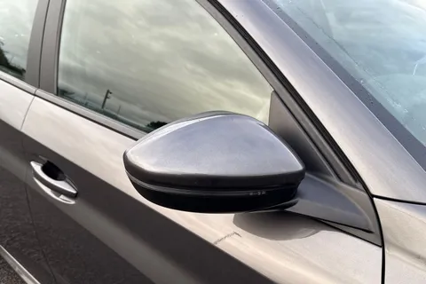 MF20FYA PEUGEOT 208 1.2 PureTech Active Euro 6 (s/s) 5dr Thumbnail #29