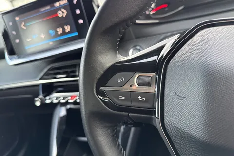 MF20FYA PEUGEOT 208 1.2 PureTech Active Euro 6 (s/s) 5dr Thumbnail #37