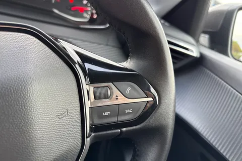 MF20FYA PEUGEOT 208 1.2 PureTech Active Euro 6 (s/s) 5dr Thumbnail #38