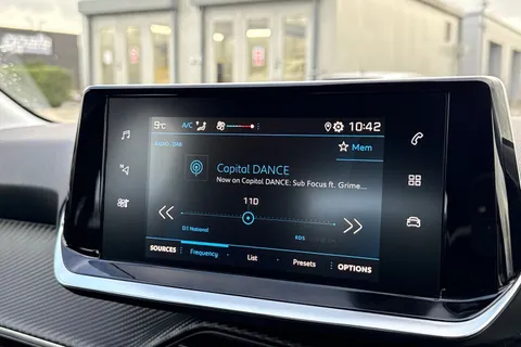 MF20FYA PEUGEOT 208 1.2 PureTech Active Euro 6 (s/s) 5dr Thumbnail #44