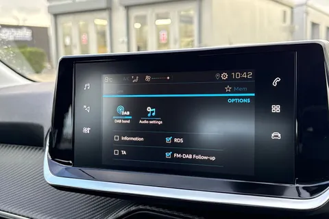 MF20FYA PEUGEOT 208 1.2 PureTech Active Euro 6 (s/s) 5dr Thumbnail #45