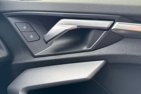 DF25HZL Audi A3 Black Edition 35 TFSI  150 PS 6-speed Thumbnail #22