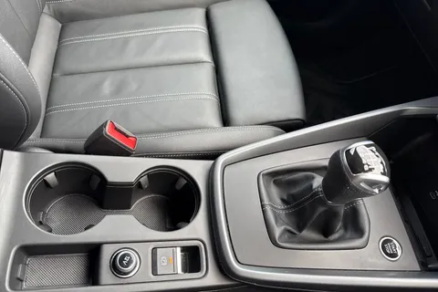 DF25HZL Audi A3 Black Edition 35 TFSI  150 PS 6-speed Thumbnail #24