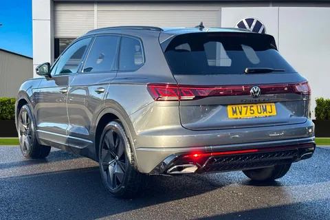 MV75UMJ Volkswagen Touareg 3.0 V6 TDI 4Motion 286 Black Edition 5dr Tip Auto Thumbnail #3