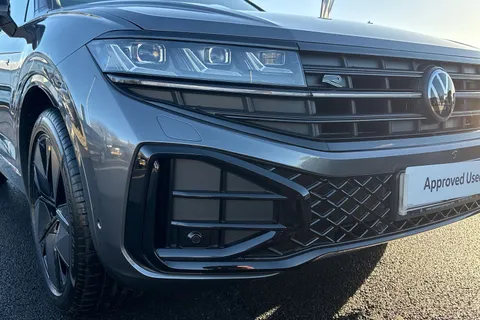 MV75UMJ Volkswagen Touareg 3.0 V6 TDI 4Motion 286 Black Edition 5dr Tip Auto Thumbnail #10