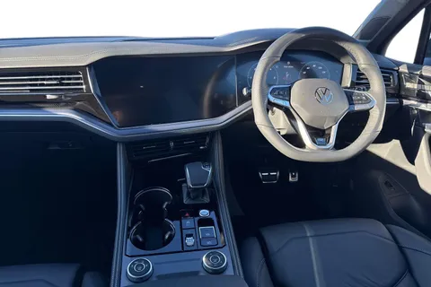 MV75UMJ Volkswagen Touareg 3.0 V6 TDI 4Motion 286 Black Edition 5dr Tip Auto Thumbnail #19