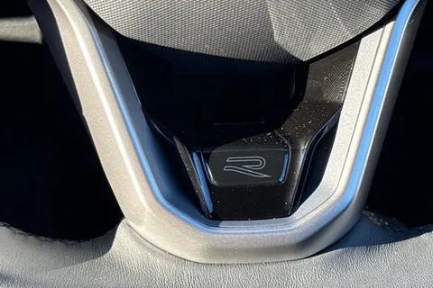 MV75UMJ Volkswagen Touareg 3.0 V6 TDI 4Motion 286 Black Edition 5dr Tip Auto Thumbnail #42