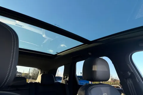 MV75UMJ Volkswagen Touareg 3.0 V6 TDI 4Motion 286 Black Edition 5dr Tip Auto Thumbnail #50