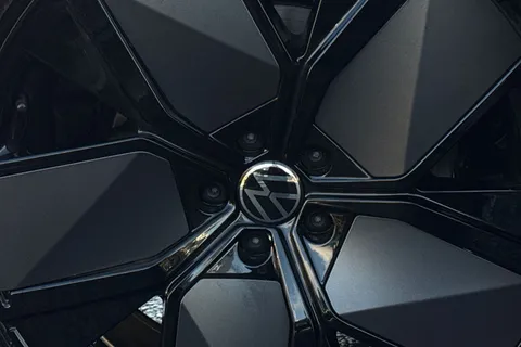 MV75UMJ Volkswagen Touareg 3.0 V6 TDI 4Motion 286 Black Edition 5dr Tip Auto Thumbnail #51