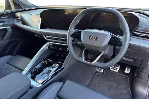 PN25HEJ Audi Q5 SUV Edition 1 TDI quattro 204 PS S tronic Thumbnail #9