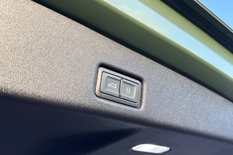 PN25HEJ Audi Q5 SUV Edition 1 TDI quattro 204 PS S tronic Thumbnail #39