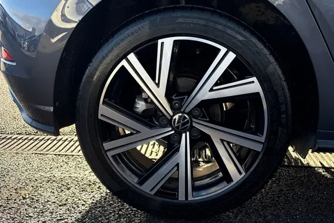 DF74KVP Volkswagen Polo 1.0 TSI 115 R-Line 5dr DSG **HEATED SEATS + 17' BERGAMO** Thumbnail #13