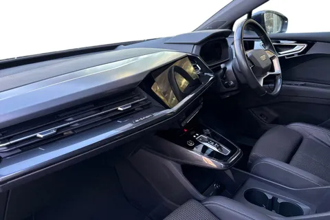 15 of 59 for Audi Q4 e-tron Q4 Sportback S line 40 e-tron 150,00 kW