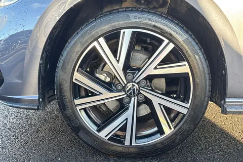 DF74KVP Volkswagen Polo 1.0 TSI 115 R-Line 5dr DSG **HEATED SEATS + 17' BERGAMO** Thumbnail #14