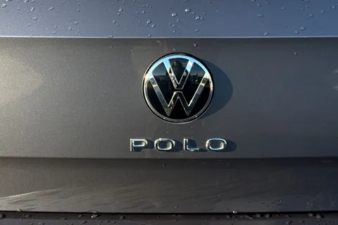 DF74KVP Volkswagen Polo 1.0 TSI 115 R-Line 5dr DSG **HEATED SEATS + 17' BERGAMO** Thumbnail #26