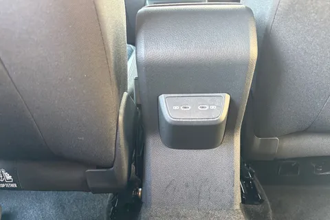 DF74KVP Volkswagen Polo 1.0 TSI 115 R-Line 5dr DSG **HEATED SEATS + 17' BERGAMO** Thumbnail #30