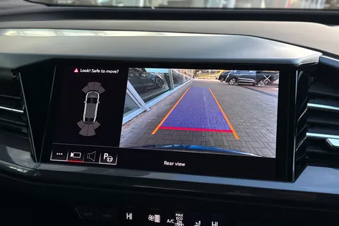 35 of 59 for Audi Q4 e-tron Q4 Sportback S line 40 e-tron 150,00 kW