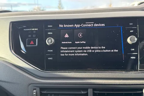 DF74KVP Volkswagen Polo 1.0 TSI 115 R-Line 5dr DSG **HEATED SEATS + 17' BERGAMO** Thumbnail #40