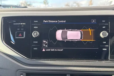 DF74KVP Volkswagen Polo 1.0 TSI 115 R-Line 5dr DSG **HEATED SEATS + 17' BERGAMO** Thumbnail #41