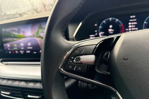 YC72FYS Škoda Octavia 1.5 TSI ACT SE L Euro 6 (s/s) 5dr Thumbnail #39