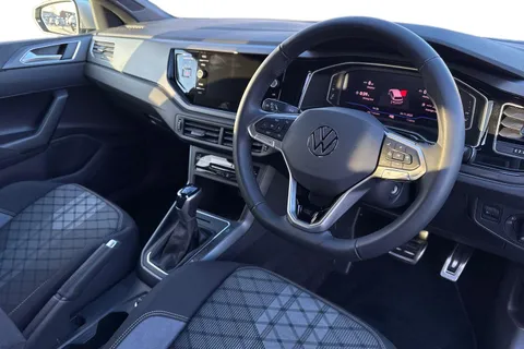 KR25YOM Volkswagen Polo 1.0 TSI 115 R-Line 5dr DSG **17' YORK ALLOYS + HEATED SEATS** Thumbnail #9