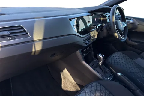 KR25YOM Volkswagen Polo 1.0 TSI 115 R-Line 5dr DSG **17' YORK ALLOYS + HEATED SEATS** Thumbnail #10