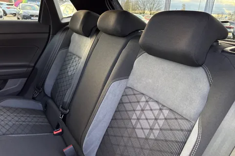 DE25YHP Volkswagen Polo 1.0 TSI 115 R-Line 5dr DSG Thumbnail #20