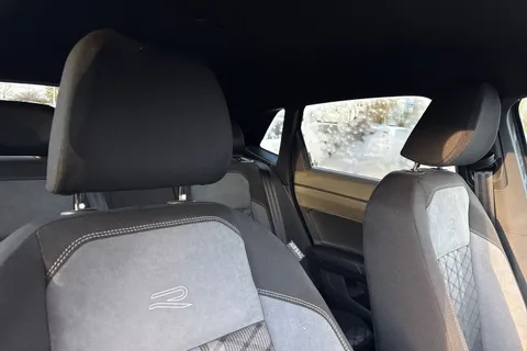 DE25YHP Volkswagen Polo 1.0 TSI 115 R-Line 5dr DSG Thumbnail #25