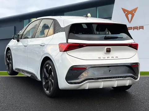  CUPRA Born e-Boost 59kWh V1 Auto 5dr Thumbnail #3