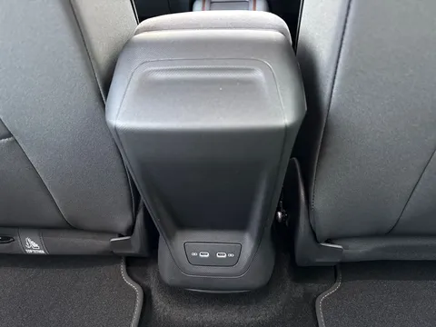  CUPRA Born e-Boost 59kWh V1 Auto 5dr Thumbnail #32