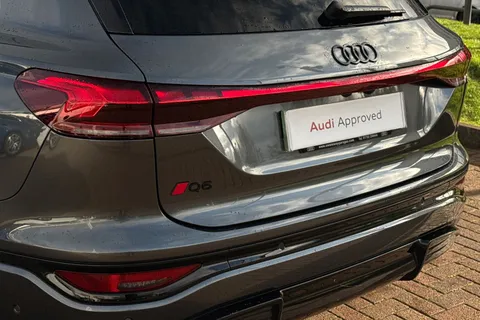 8 of 62 for Audi Q6 E-Tron Q6 SUV Edition 1 e-tron performance 225,00 kW