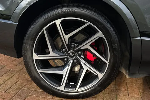 10 of 62 for Audi Q6 E-Tron Q6 SUV Edition 1 e-tron performance 225,00 kW