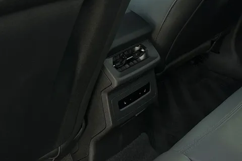 29 of 62 for Audi Q6 E-Tron Q6 SUV Edition 1 e-tron performance 225,00 kW