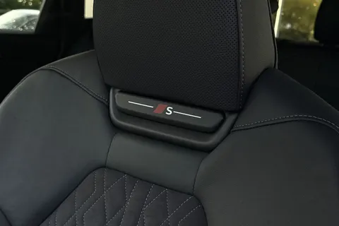 31 of 62 for Audi Q6 E-Tron Q6 SUV Edition 1 e-tron performance 225,00 kW