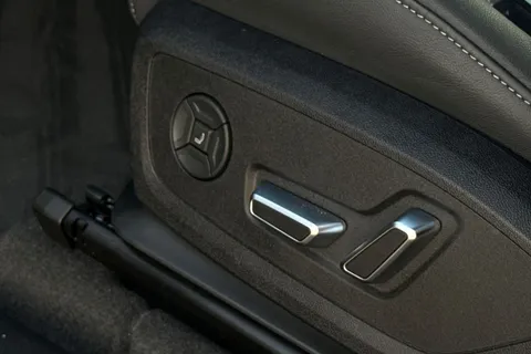 32 of 62 for Audi Q6 E-Tron Q6 SUV Edition 1 e-tron performance 225,00 kW