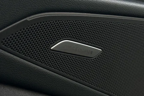 35 of 62 for Audi Q6 E-Tron Q6 SUV Edition 1 e-tron performance 225,00 kW