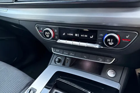 DA22MYB Audi Q5 S line 40 TDI quattro 204 PS S tronic Thumbnail #23