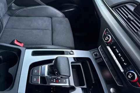 DA22MYB Audi Q5 S line 40 TDI quattro 204 PS S tronic Thumbnail #24