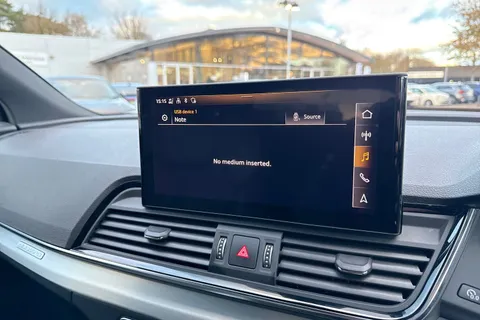 DA22MYB Audi Q5 S line 40 TDI quattro 204 PS S tronic Thumbnail #37