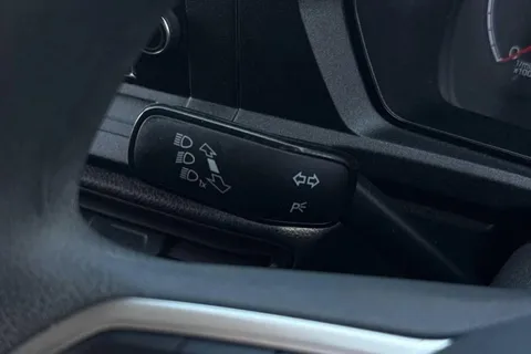 32 of 51 for Volkswagen Caddy C20 Cargo Commerce SWB 102PS 2.0 TDI Manual - Air Con / App Connect