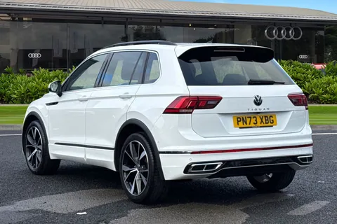 PN73XBG Volkswagen Tiguan 1.5 TSI R-Line DSG Euro 6 (s/s) 5dr Thumbnail #3