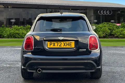 PX72XHE Mini Hatch 1.5 Cooper Exclusive Steptronic Euro 6 (s/s) 5dr Thumbnail #5
