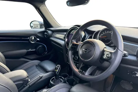 PX72XHE Mini Hatch 1.5 Cooper Exclusive Steptronic Euro 6 (s/s) 5dr Thumbnail #15